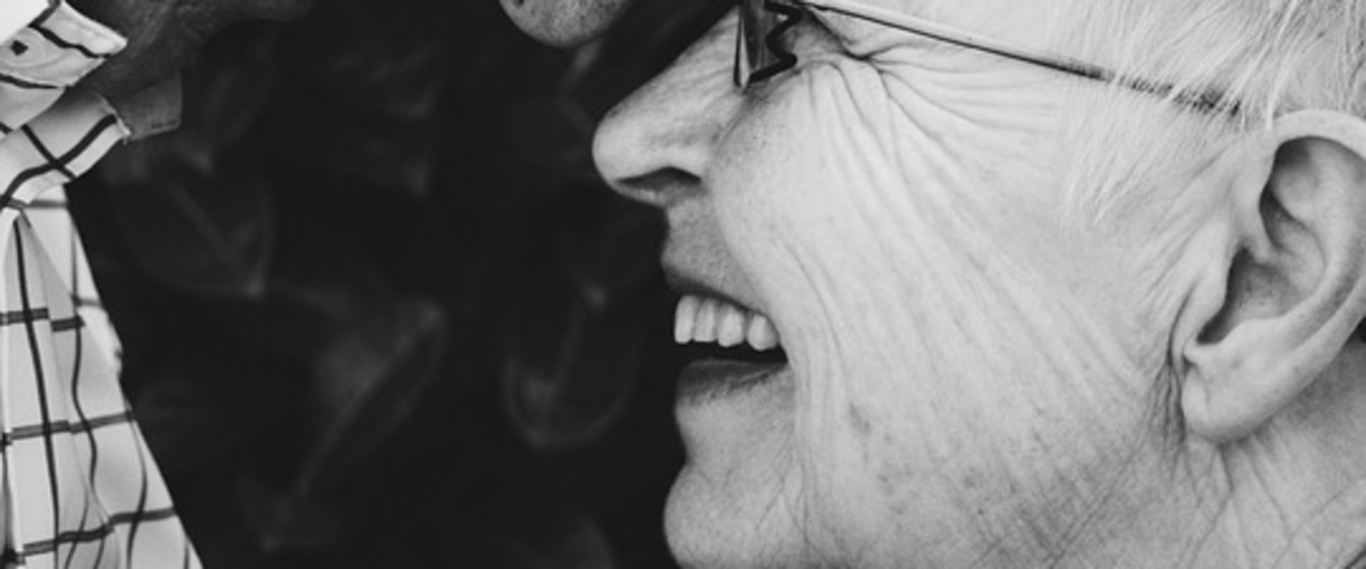 Pros and Cons of the Best Senior Dating Sites
